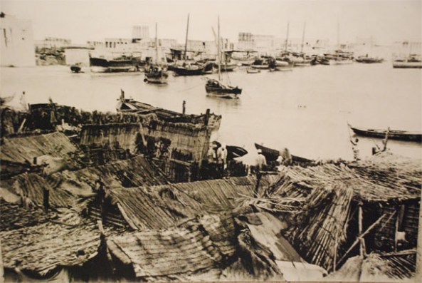 Picture taken by me in the Dubai Museum – it shows Dubai in the early 20th century