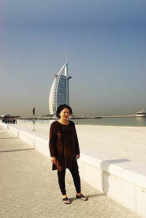 No Dubai Photo-shoot is incomplete without one shot in-front of Burj-Al-Arab. Mind you, we'll be coming back again to the same spot for a night shot!