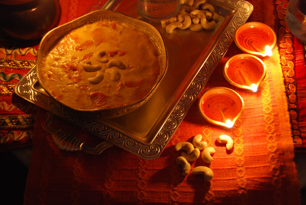 Gajorer Payesh/Carrot Pudding... Happy Diwali to all of you!