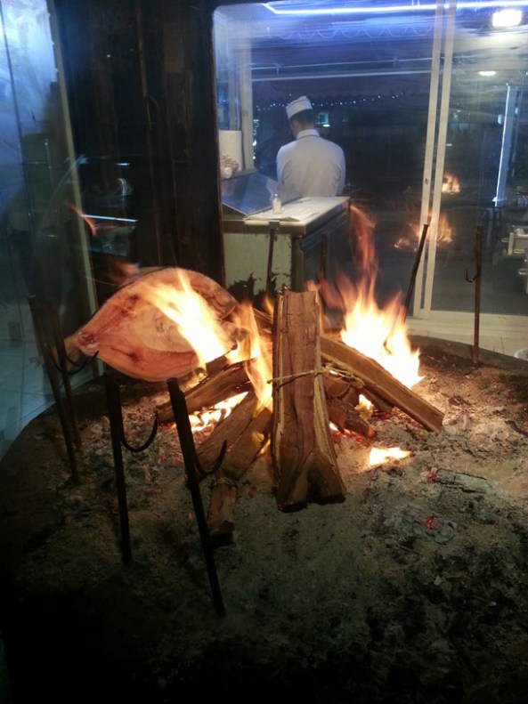 The Carp stands in a locking position while it's being smoked