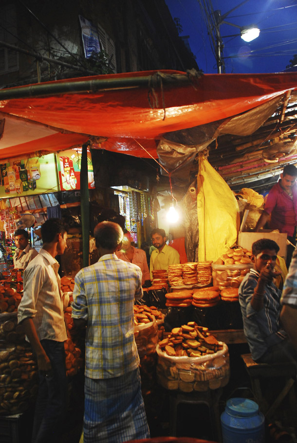 Bread stalls in Zakaria Street