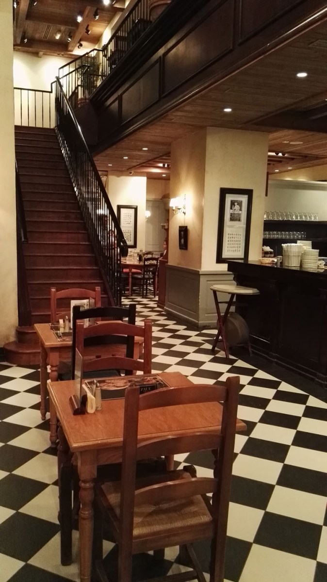 Paul, The Walk in JBR dav