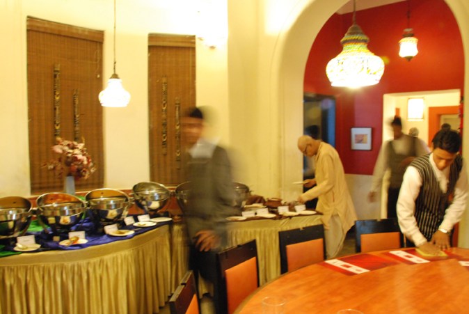 Buffet at  6 Ballygunge Place