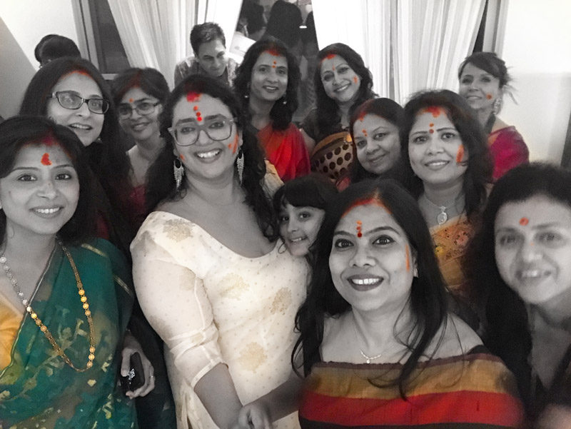 Bijoya celebrations with sindoor khela at IshitaUnblogged's home