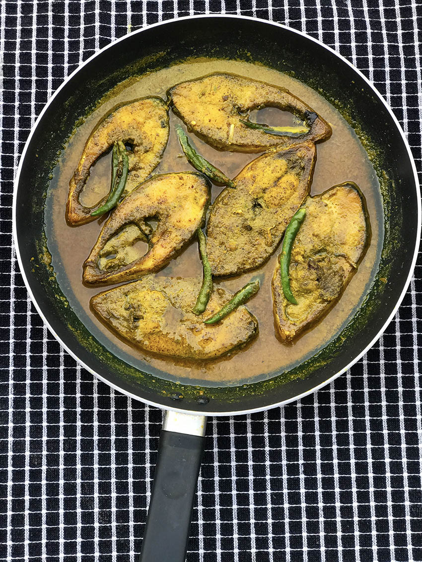 Shorshebata Iliish or Mustard Hilsa
