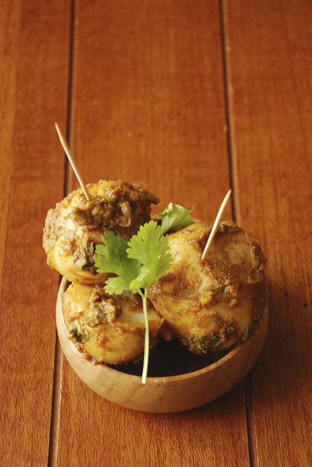 Kolkata style Spicy Aloor Dum 