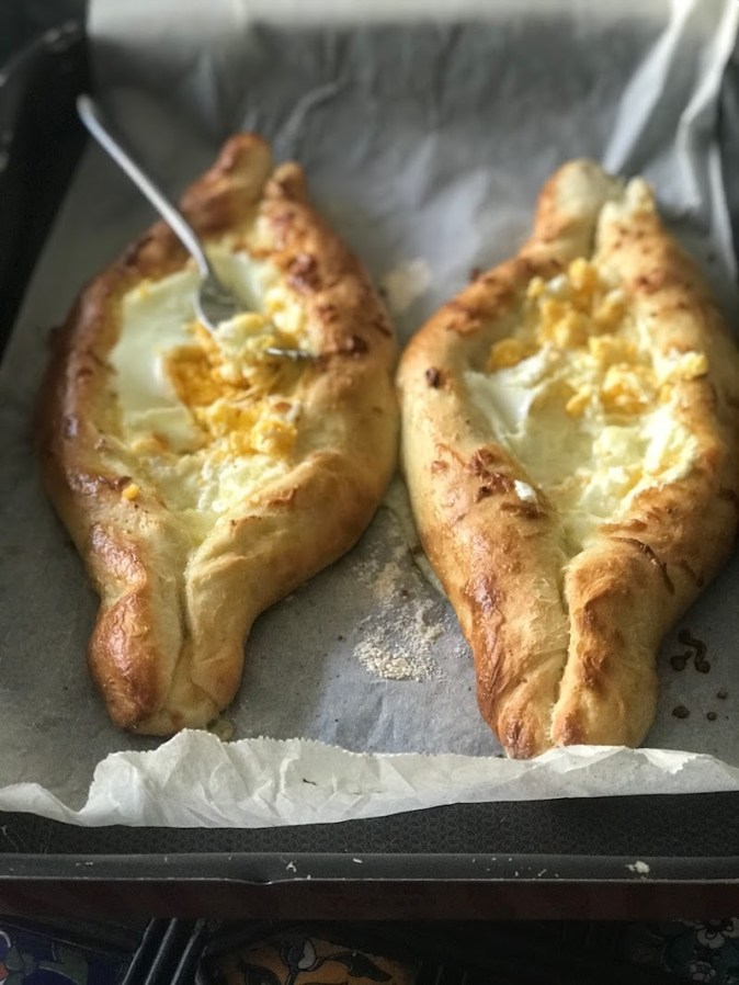 Making of Acharuli, the boat shaped Georgian cheese-bread at home